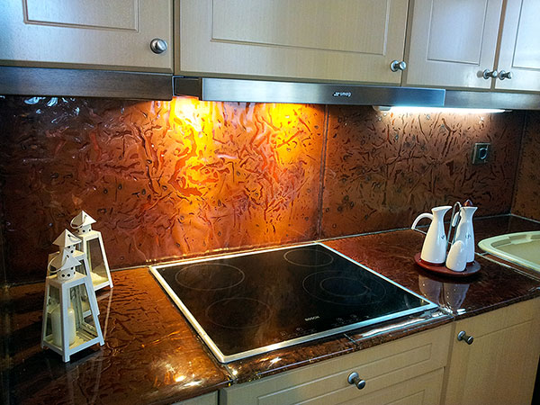 Molten-Chocolate---Kitchen-Wall-&-Bench-600